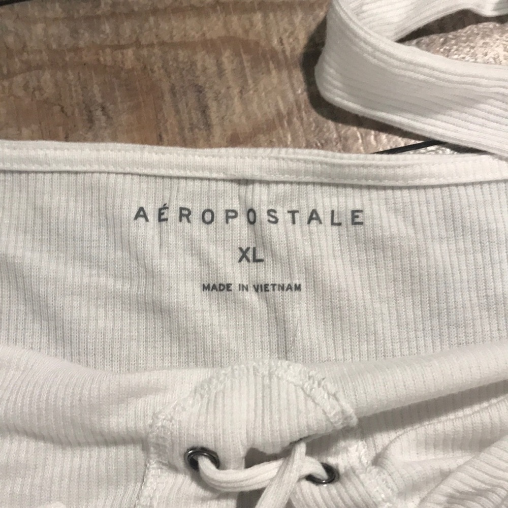 White lace up tank top - Picture 2 of 2